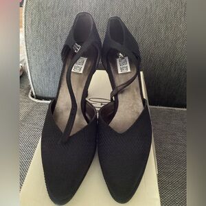 BNIB black Alter-Ego strap heels size 6.5